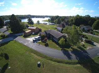 12323 Scenic Dr, Loogootee, IN 47553