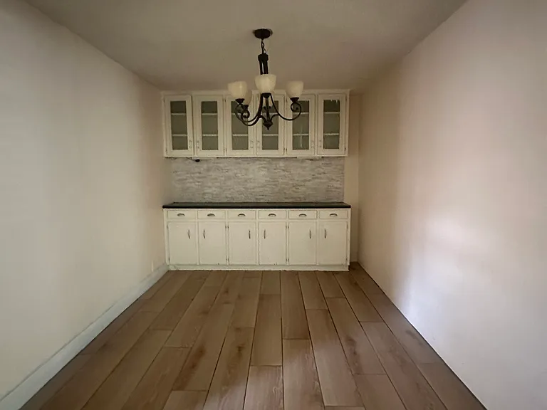 1112 E Alan Ave — Photo 5