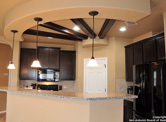 4th image of 1303 Kingbird Ct