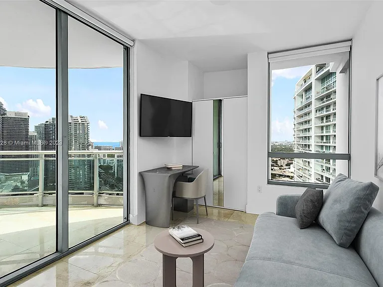 350 S Miami Ave #5 — Photo 4