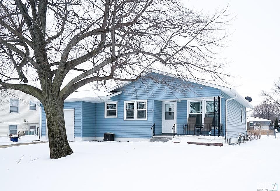 1st image of 2907 W 17th St