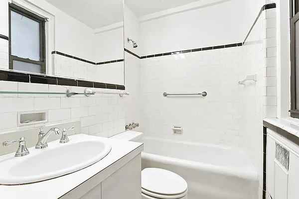 Sold by Compass | media 33