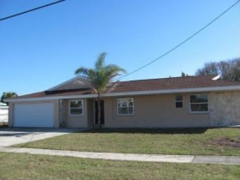 1st image of 695 Sandia Ave