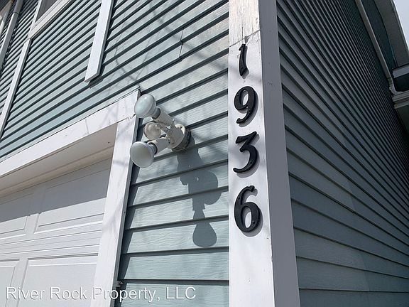 2nd image of 1936 20th Ave S