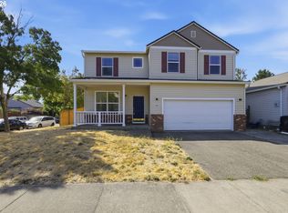 3906 Century Dr, Eugene, OR 97402