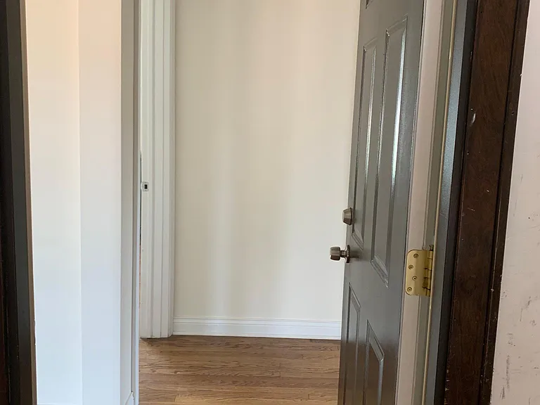 4941 W Medill Ave #2 — Photo 9