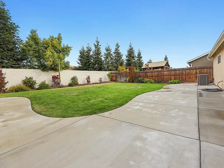 3850 W Modoc Ave — Photo 4
