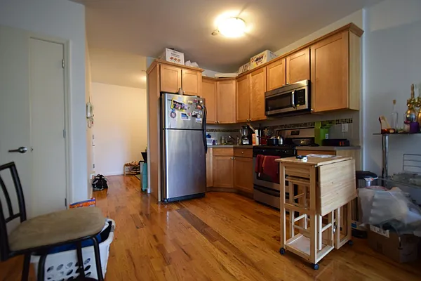 Rented by Uptown Flats LLC | media 13