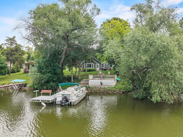N2997 E Little Green Rd, Markesan, WI 53946
