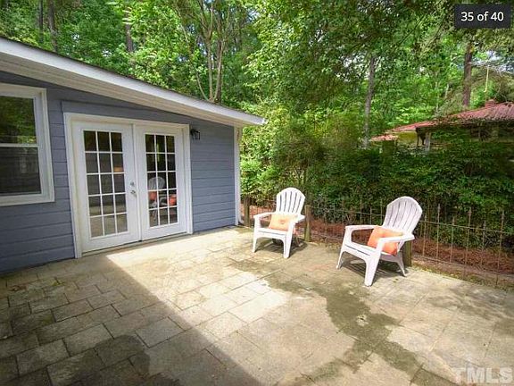 3rd image of 220 Barclay Rd