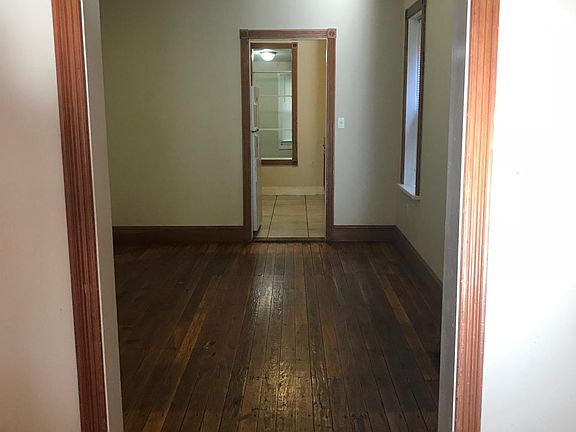 4th image of 515 N Franklin St