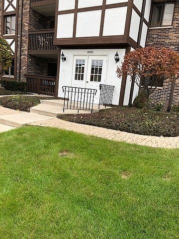 1st image of 5636 W 103rd St APT 303