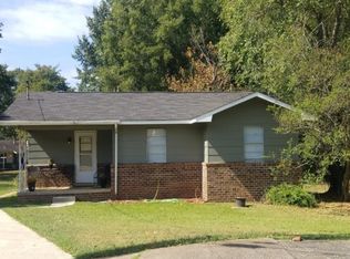 1810 Oxford Cir SW, Decatur, AL 35601