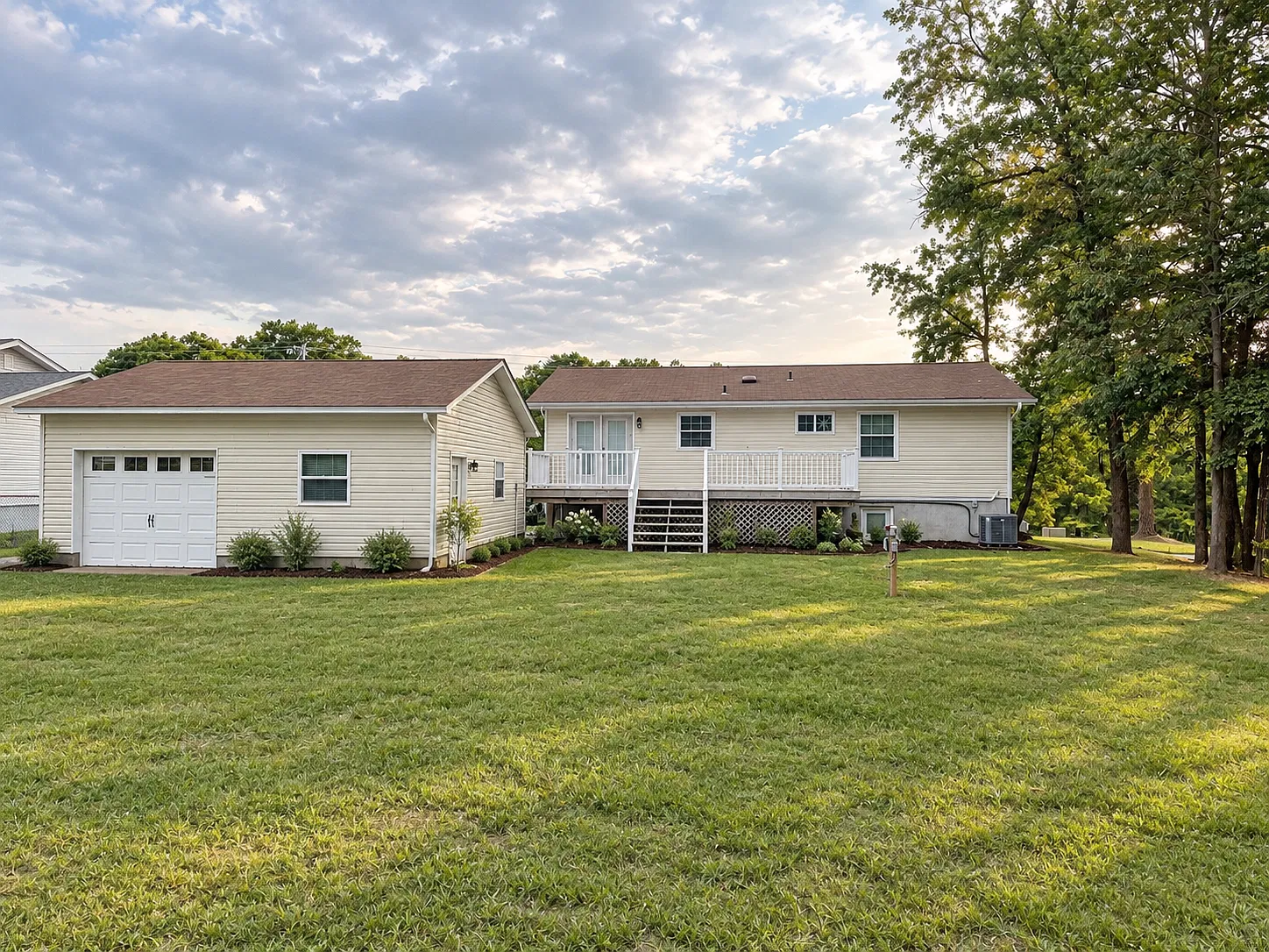 6 bed, 3143 sqft, $2,800 — Photo 3