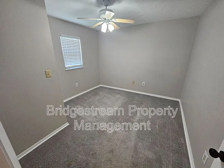 1941 Culver Ave — Photo 7