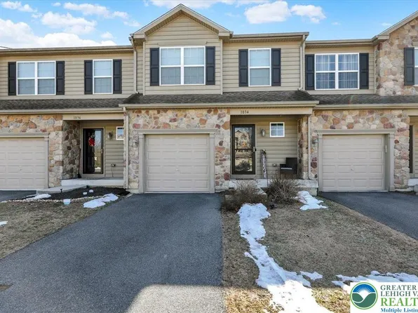 1034 Yarn Ct, Mohrsville, PA 19541