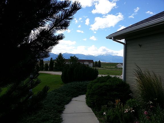 2nd image of 1204 Winners Circle Ln