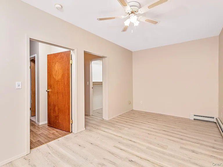 4 Brooktree Ct — Photo 13