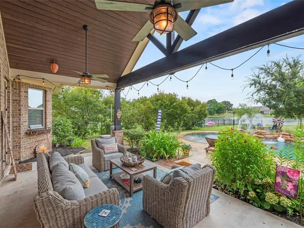 18904 W Grand Pine Cir, Montgomery, TX 77356