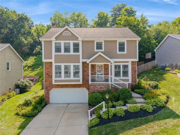 106 Oak Pointe Dr, Monroeville, PA 15146