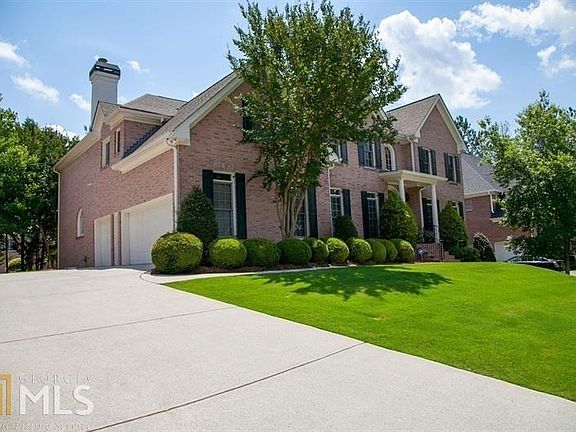 3rd image of 140 Morton Manor Ct
