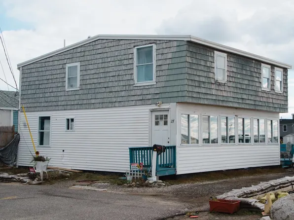 27 Perkins Avenue, Hampton, NH 03842