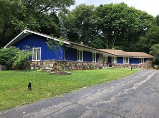 3445 Hidden Hills Dr, Brookfield, WI 53005