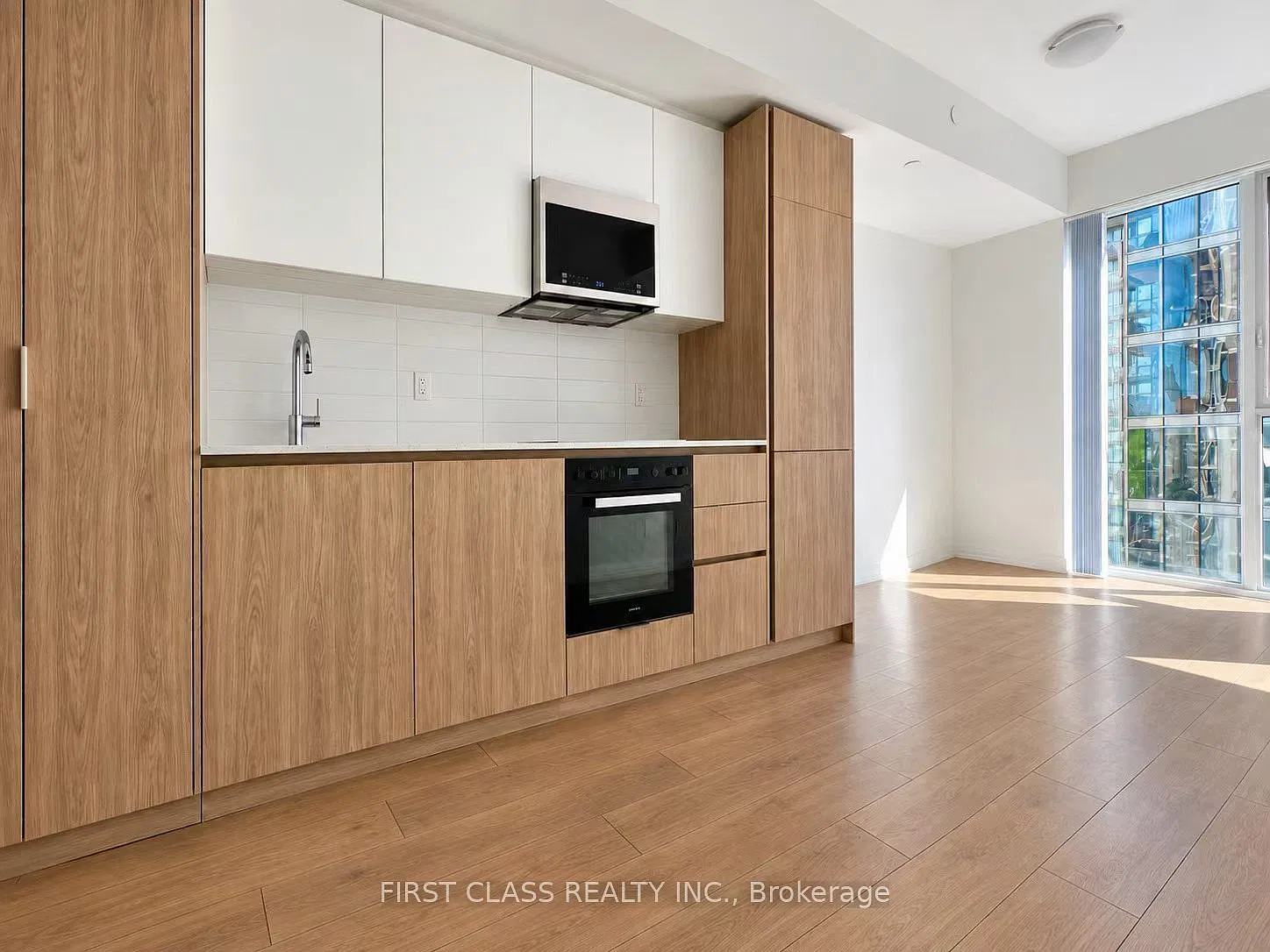 1 bed, $2,600 — Photo 2