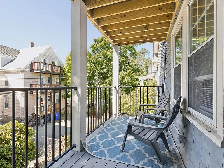 28 Glenrose Rd #2 — Photo 4