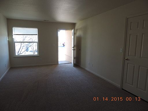 5th image of 510 Sunny Ln Unit D
