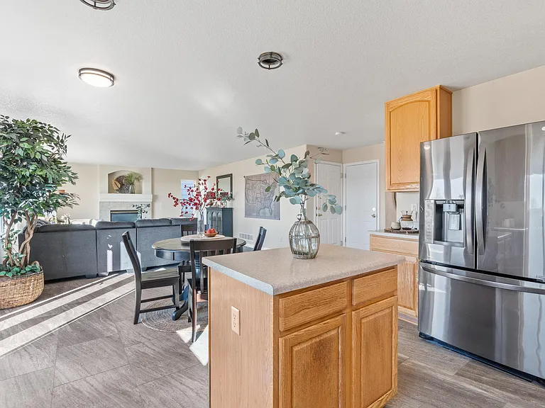 1657 Falcon Ridge Dr — Photo 11