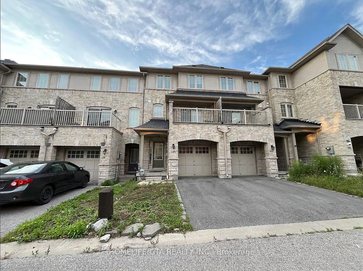 3 bed, $2,900 — Photo 2
