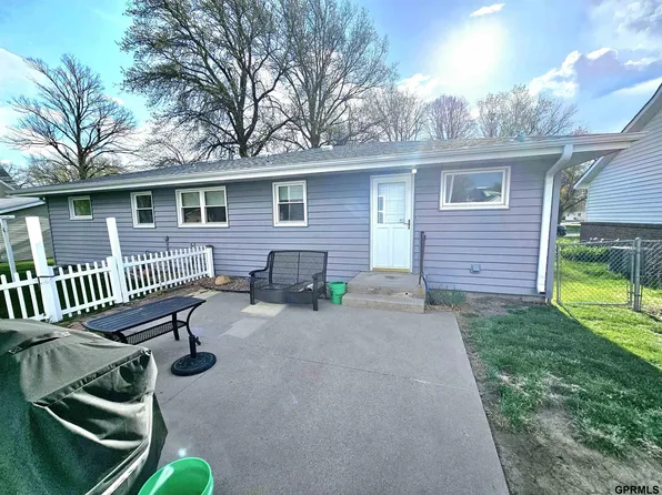 534 N 3rd St, Hampton, NE 68843