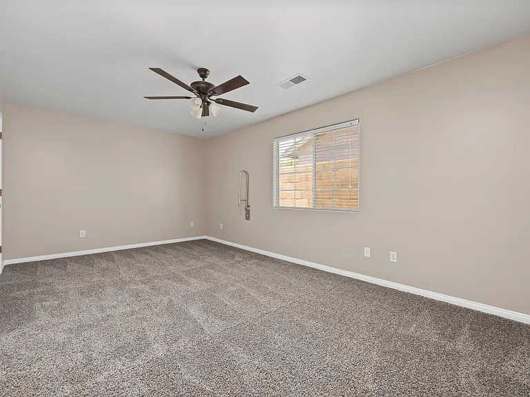 7005 Colony Park Dr — Photo 23