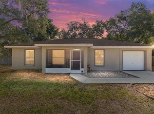 5855 SE 158th Ct, Ocklawaha, FL 32179