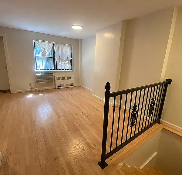 234 E 32nd St #1A — Photo 8