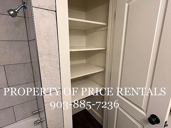5th image of 403 Locust St S #B