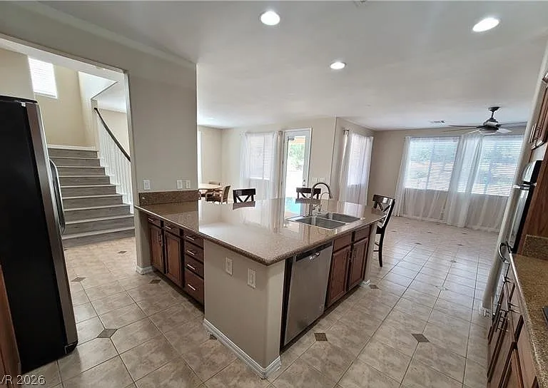 971 Armandito Dr — Photo 8