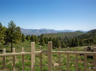 14 Nighthawk Ridge Rd, Winthrop, WA 98862