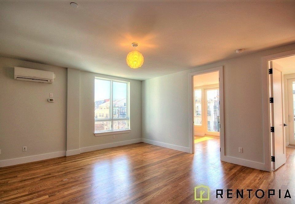 1st image of 77 Berry St #3K