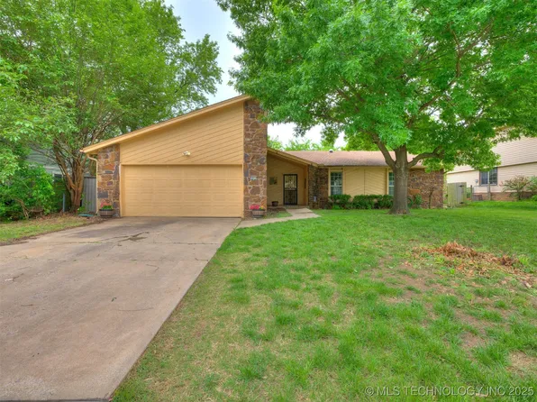 6810 E 95th St, Tulsa, OK 74133