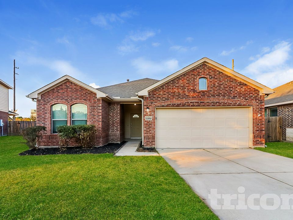 1st image of 12850 Spruce Cir