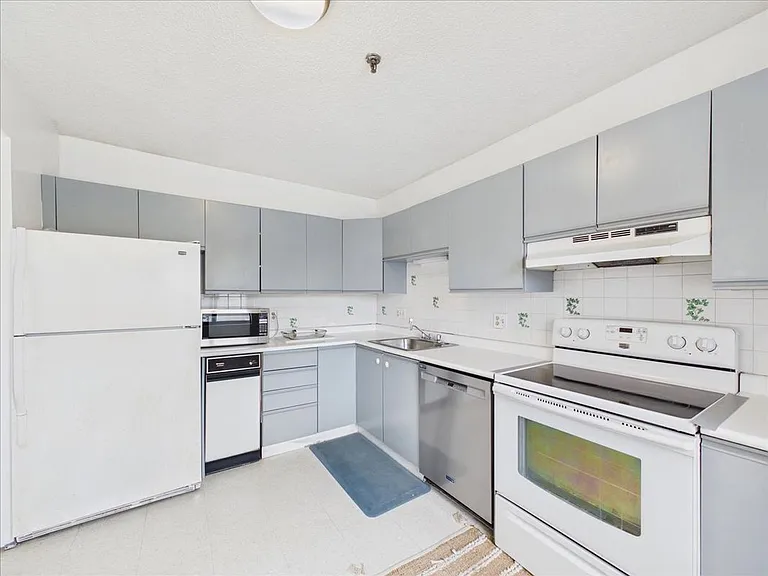 3920 Mystic Valley Pkwy #118 — Photo 6