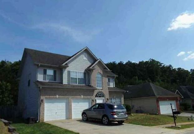 2nd image of 2406 Forest Lakes Ln