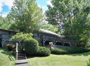 6215 Old Ferry Rd, Hiwassee, VA 24347