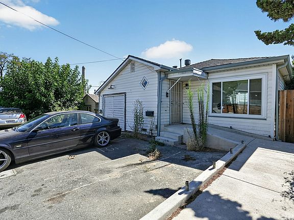 5th image of 1330 Vine Ave