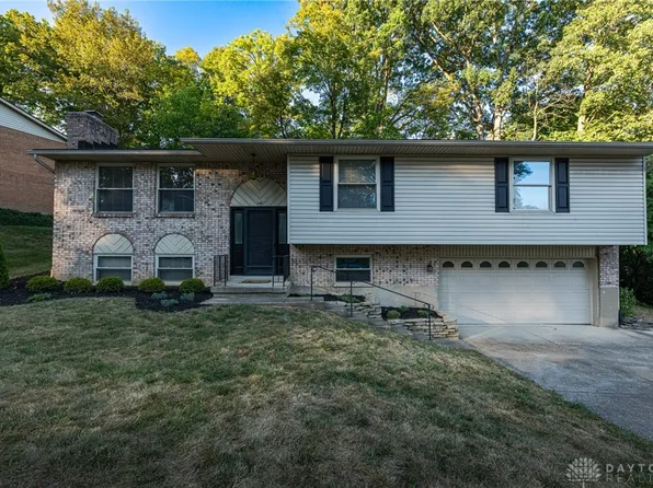 609 Kings Cross Ct, Dayton, OH 45449