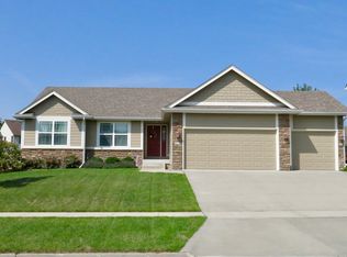 912 NW Rockcrest Rd, Ankeny, IA 50023