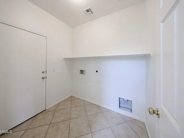 14584 W Watson Ln — Photo 17