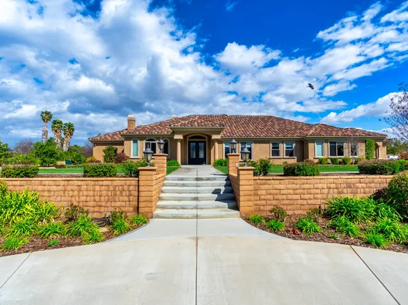 2011 Monroe St, Riverside, CA 92504